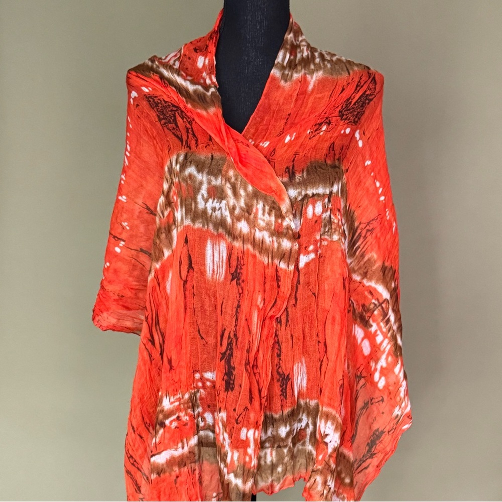 ⭐️ Orange brown white colored scarf